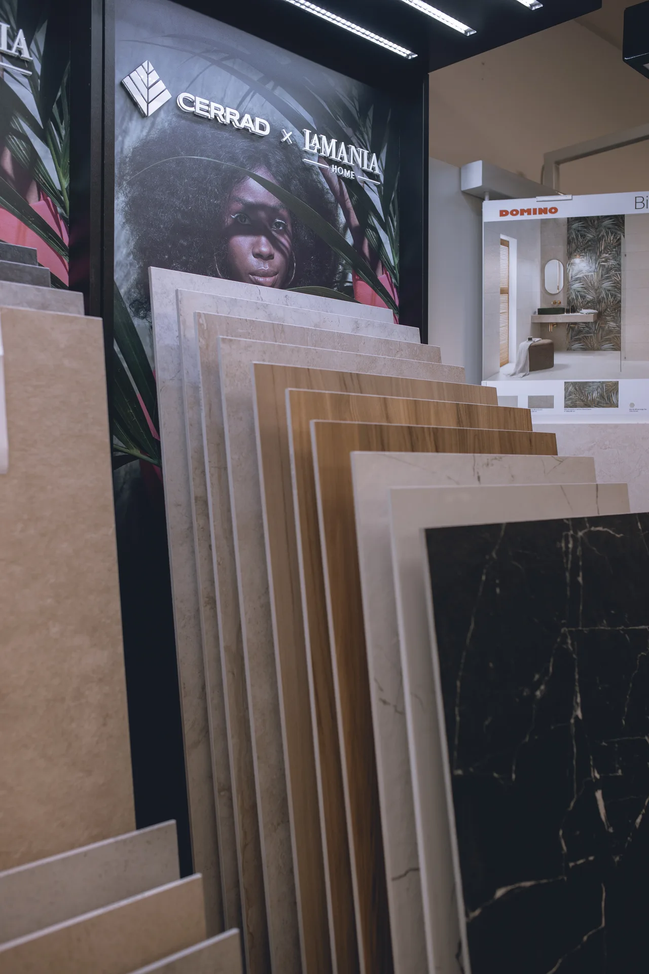 Dlažby a obklady — showroom INTERIER DESIGN